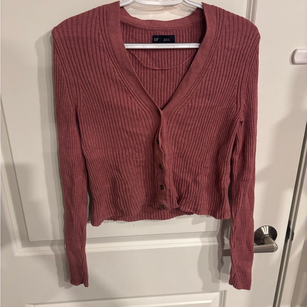 GAP Women's Ribbed Cardigan in Rose